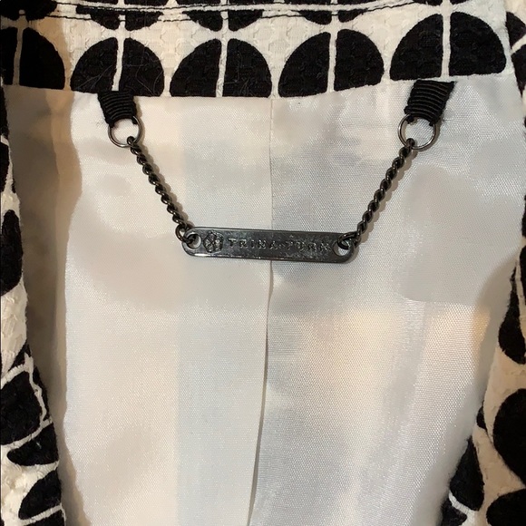 Trina Turk Cropped Fitted Blazer NWOT - Picture 3 of 5